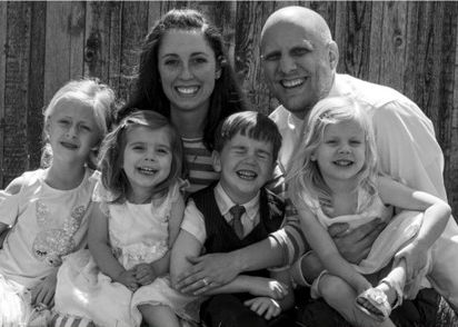 Noelle and Jared Newitt family photo