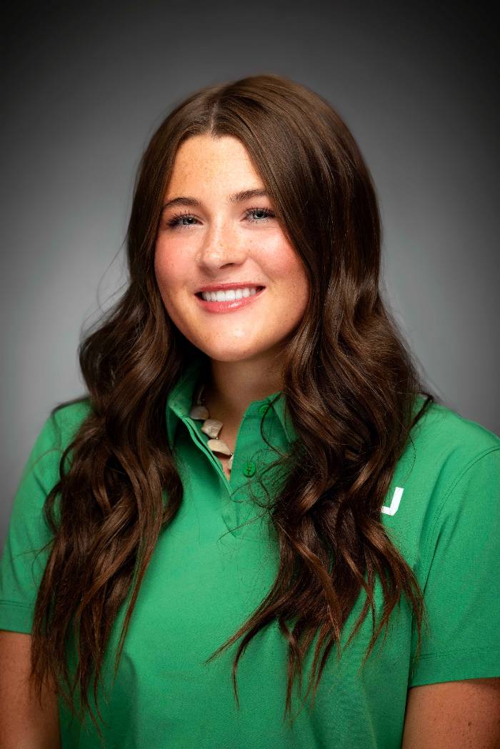 Headshot of Alivia Peterson