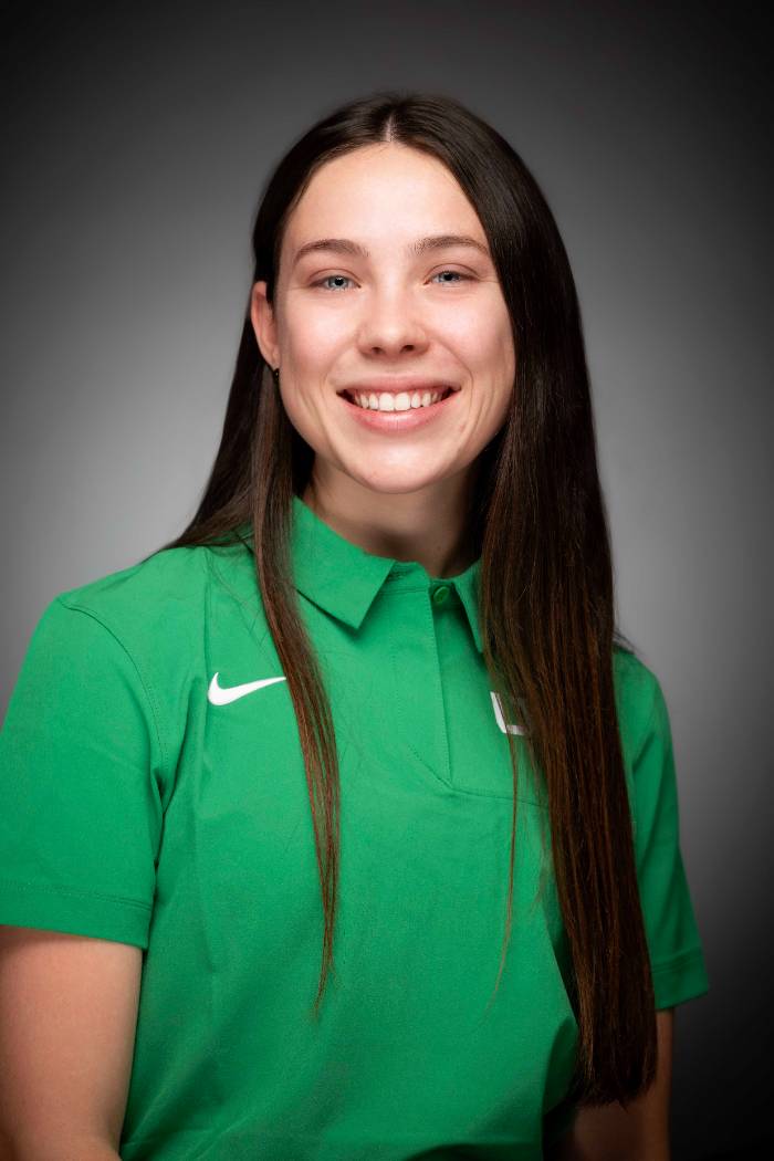 Headshot of Chloe Melton