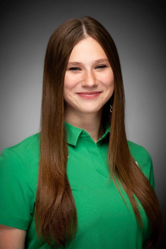 Headshot of Sarah Nielson
