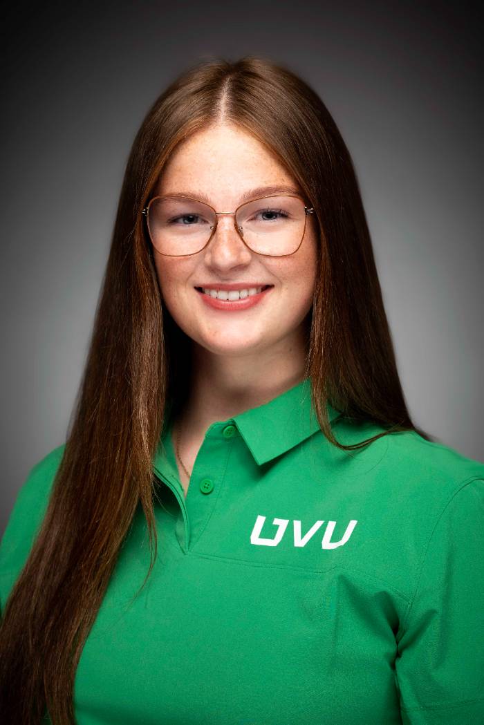 Headshot of Vanny Harrison