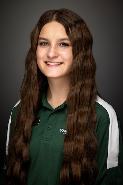 Portrait of Amy Knapp