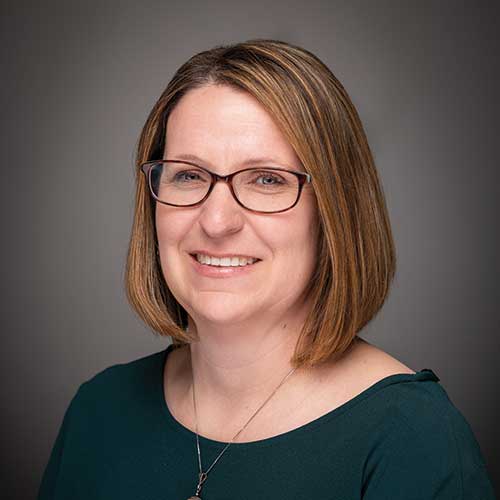 Headshot of Evelyn Porter Headshot of Evelyn Porter