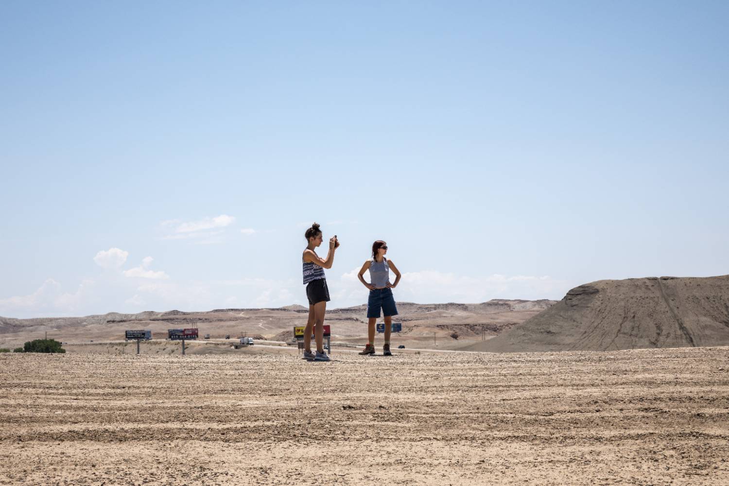 Image Gallery 1 - Students in the desert