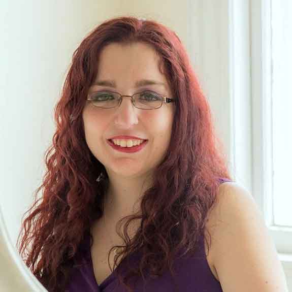 Portrait of Amy Gravino