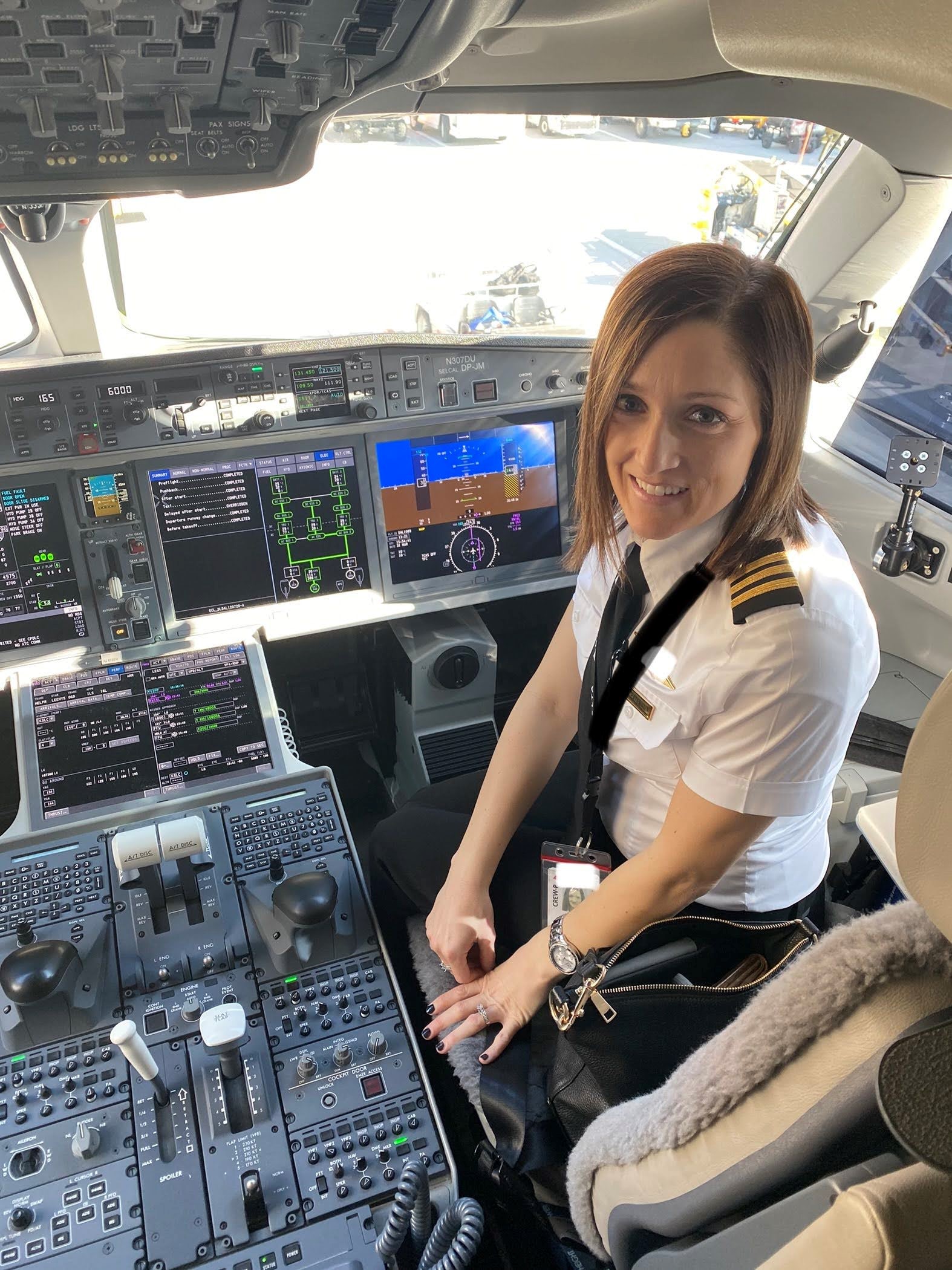 pilot julie hafen