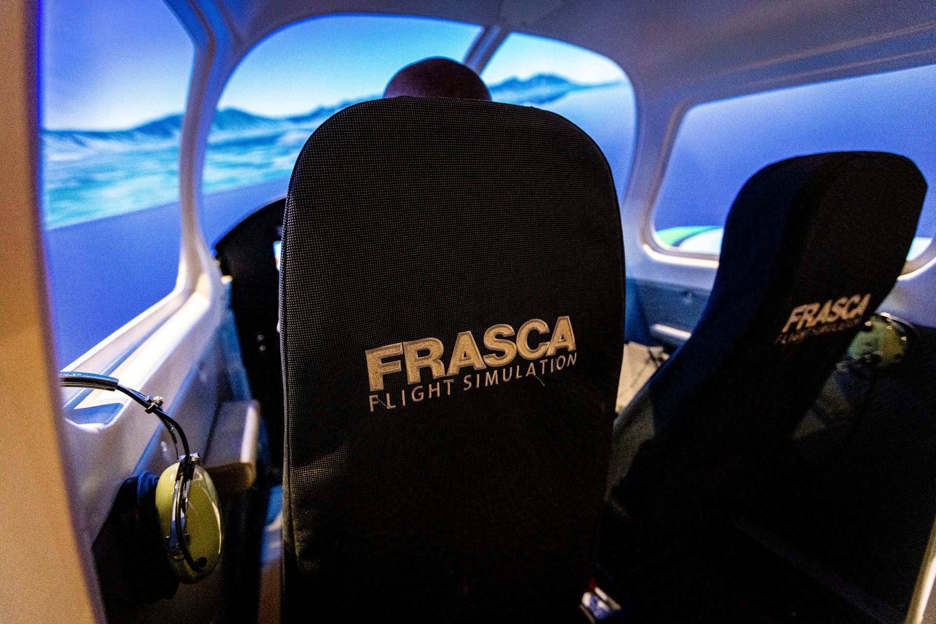 Frasca PA-44 back