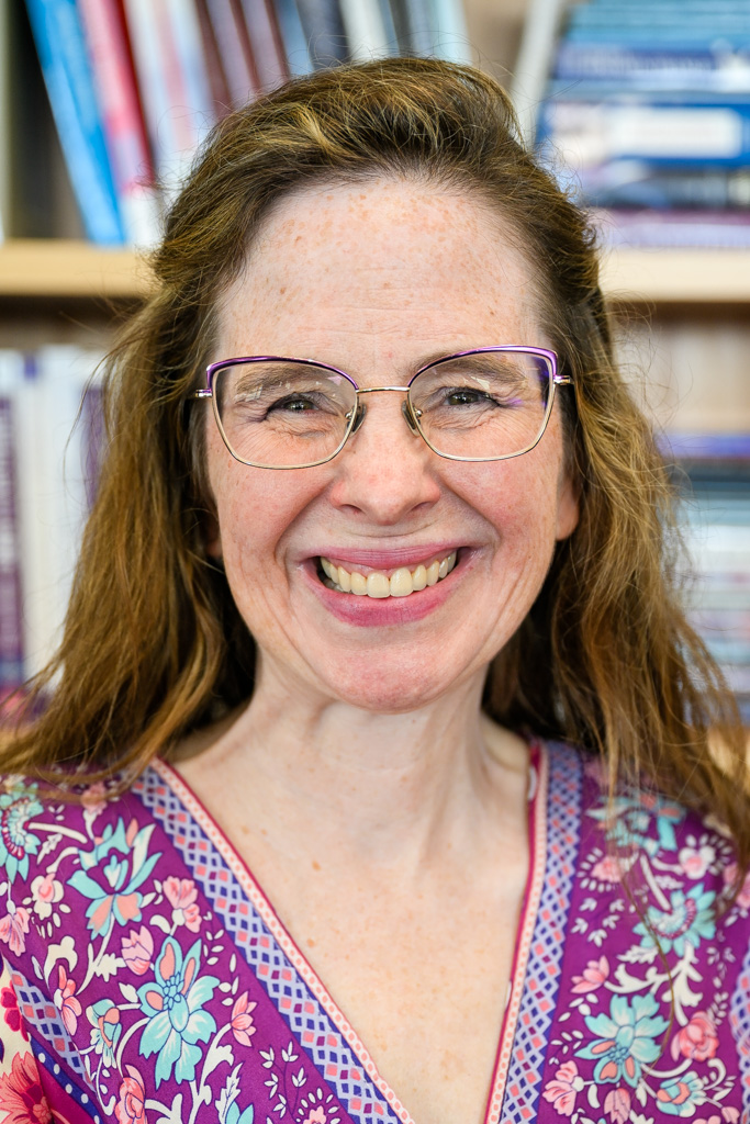 Photo of Lisa Halverson