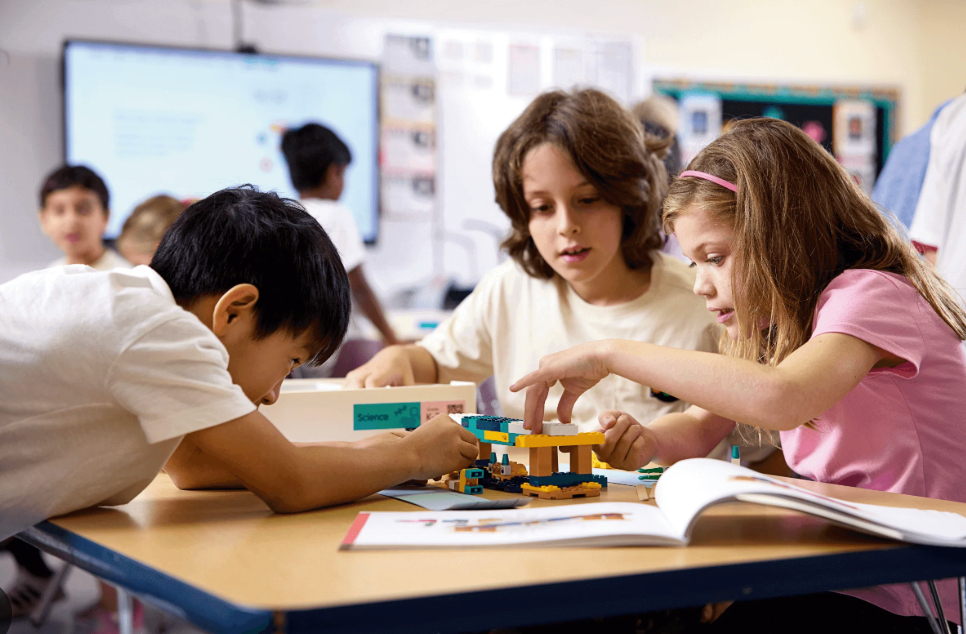 kids building a robot