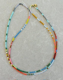 Tri-colored beaded necklace