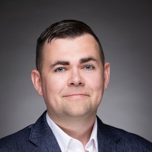 Instructor Mason Snow's Headshot