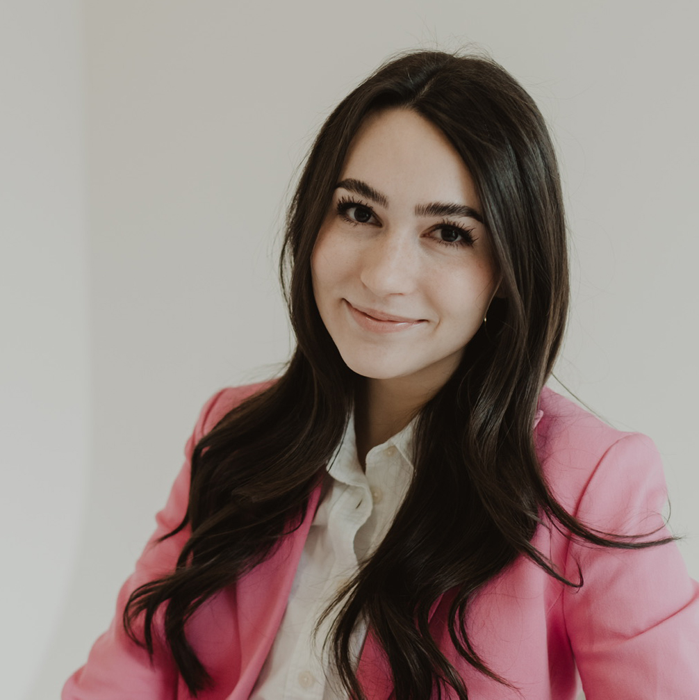 Portrait of Leah Reshetar