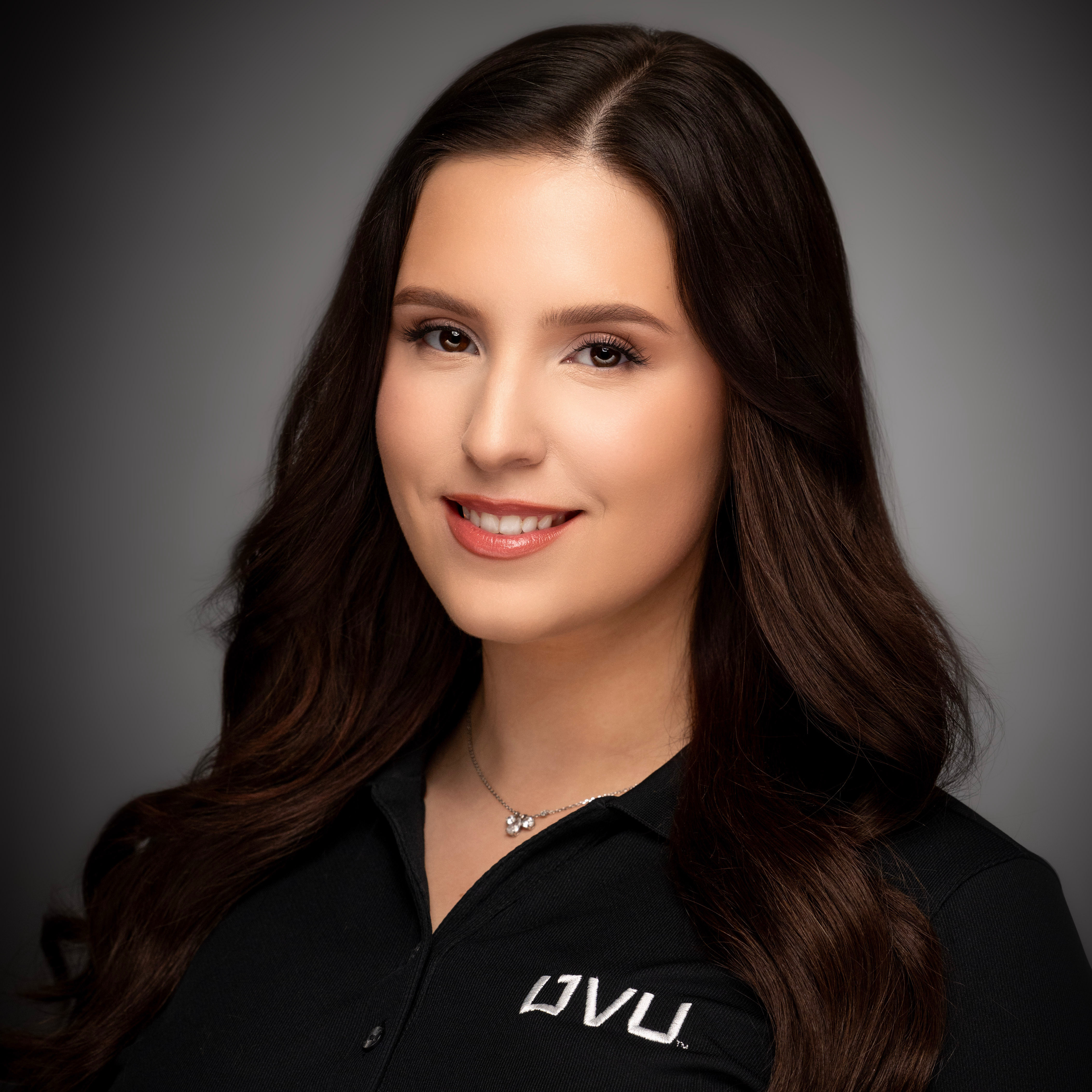 Potrait image of Olga Liu, bachelor valedictorian