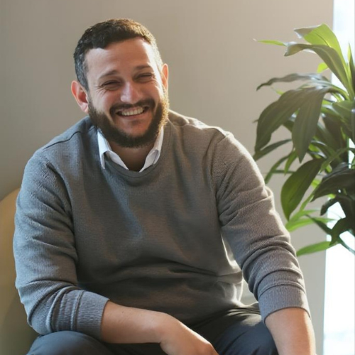 Yotam Livnat headshot