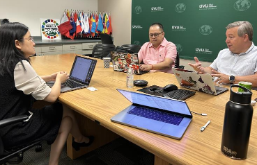 Industry professionals in a meeting