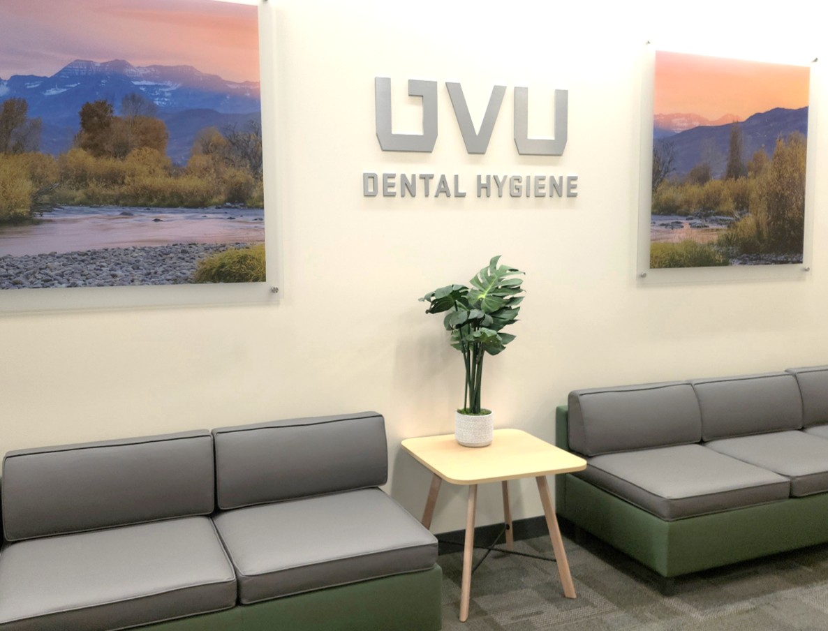 picture of lobby at UVU Dental Hygiene Clinic