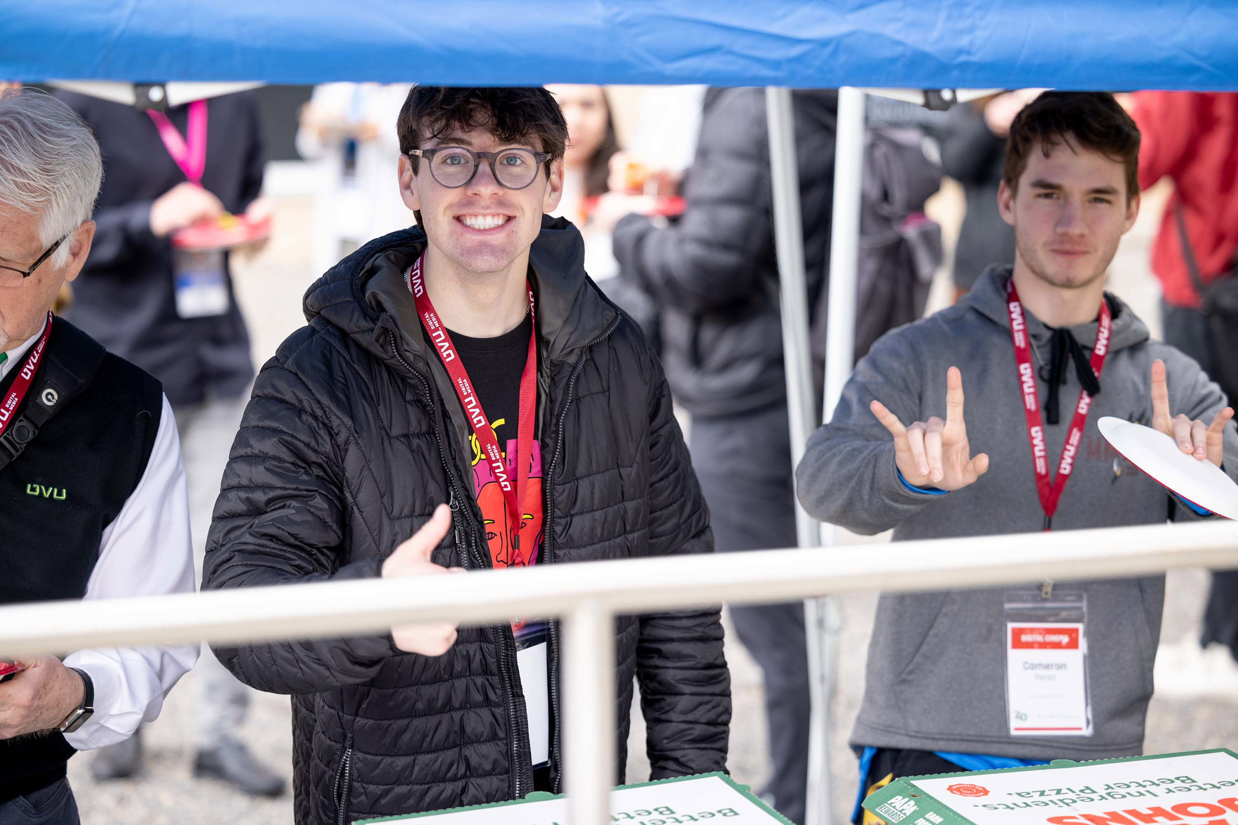 Students getting pizza