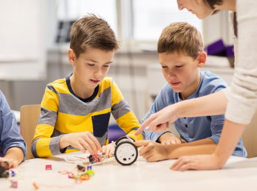 Kids learning about robotics