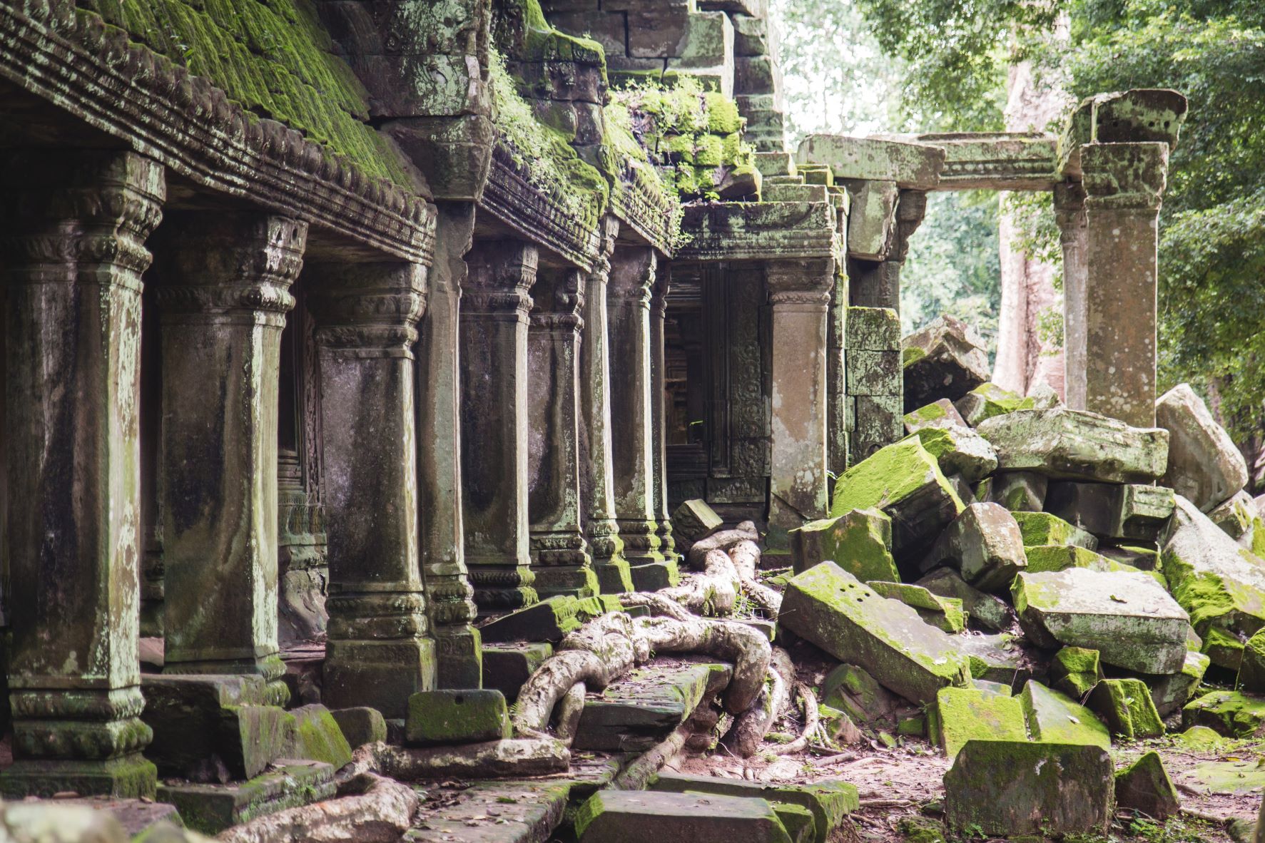 Cambodian Ruins - Photo by Raph Howald on Unsplash