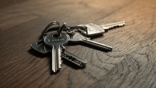 closeup of keys laying on a table