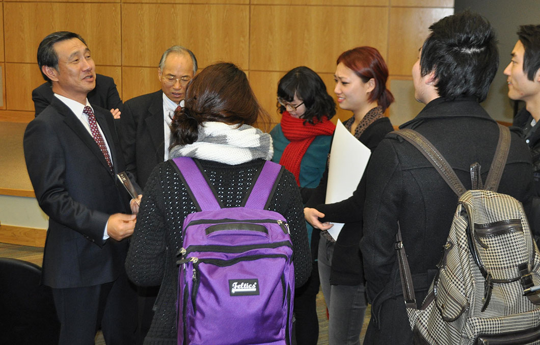 Consul Lee interacting with UVU Students After His Lecture