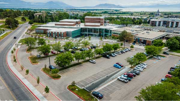 Aerial view of a UVU parking lot.