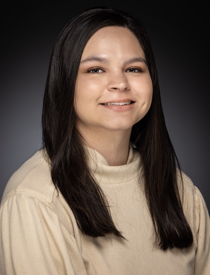 Headshot of Jessica Hollingsworth