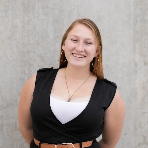 Hannah Sharp headshot