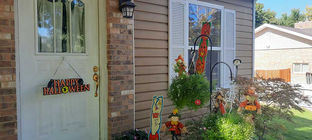 Douglas' Halloween decorations 2