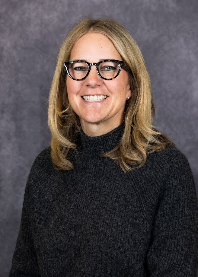 Portrait of Lyndsay Huntsman