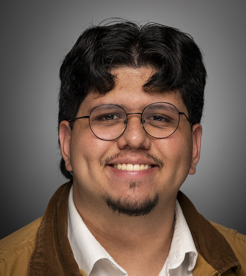 headshot of Marcos Vélez Quintana