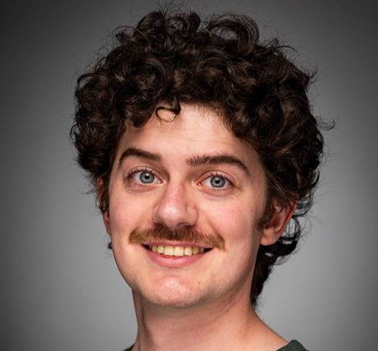 Simon Smith headshot
