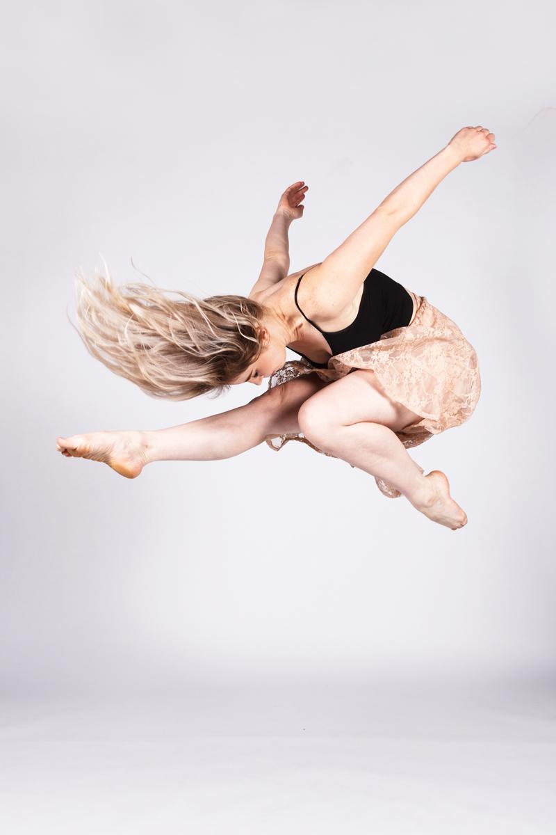 dancer from synergy dance company