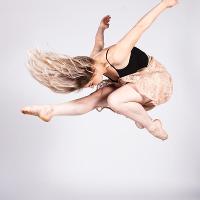 dancer from synergy dance company