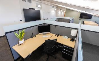 Cubical Office with desks