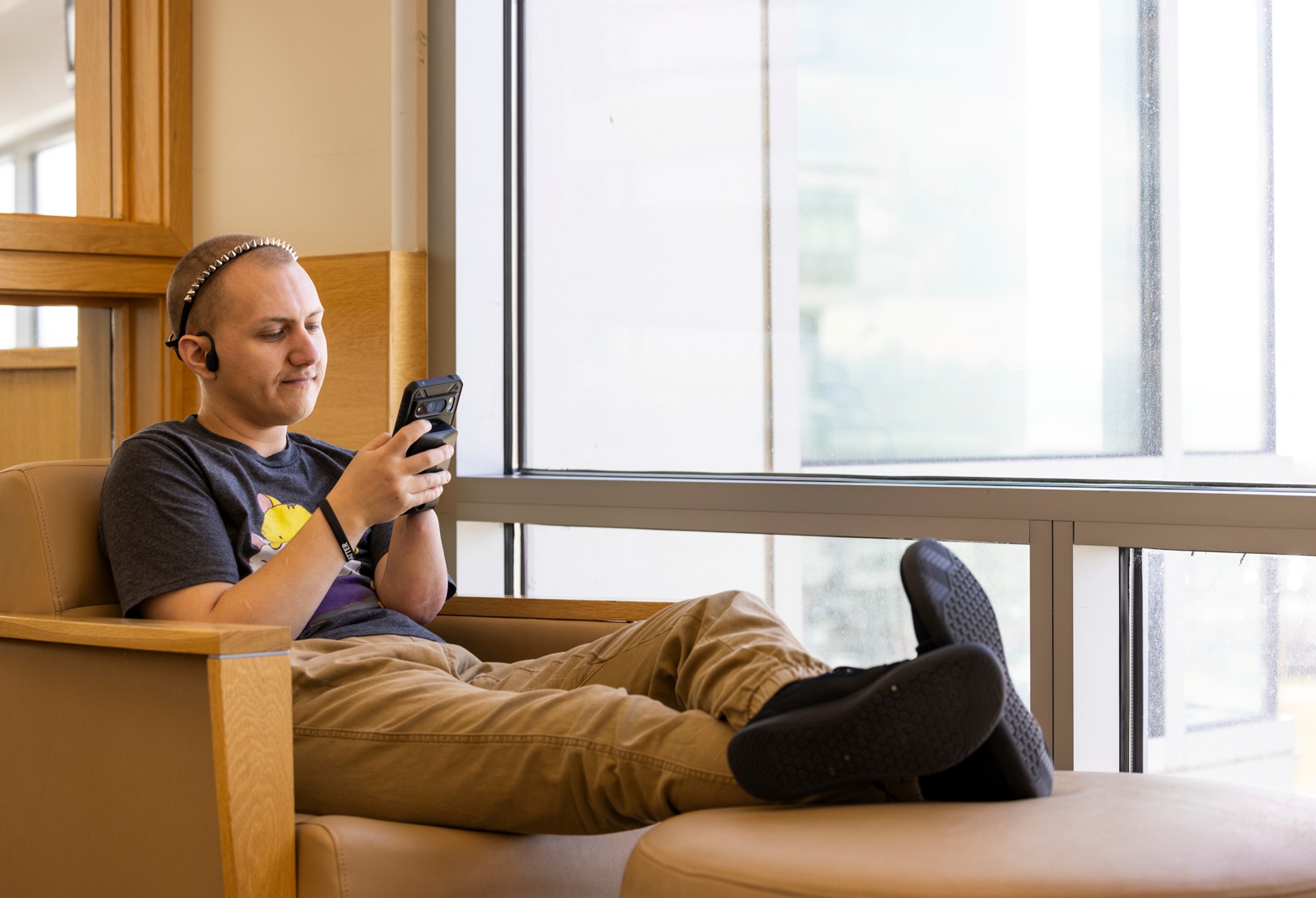 Student in the library.