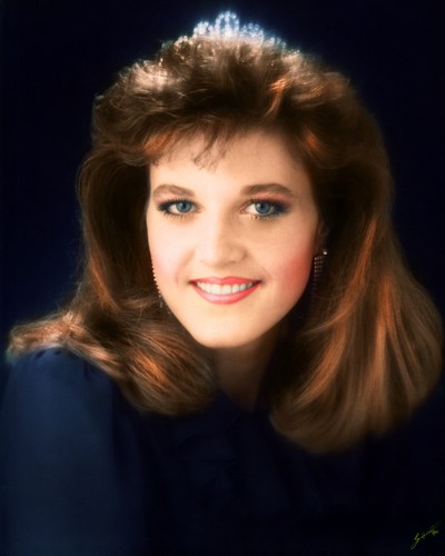 Portrait of Annette Taylor - Miss UTC 1986