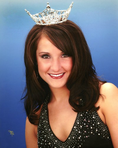 Portrait of Nichole Warner - Miss UVSC 2006