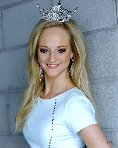 Portrait of Chelsi Richards - Miss UVU 2013