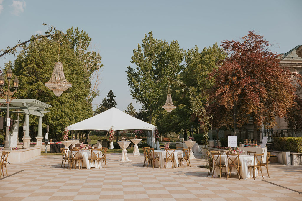 museum patio - decorative image