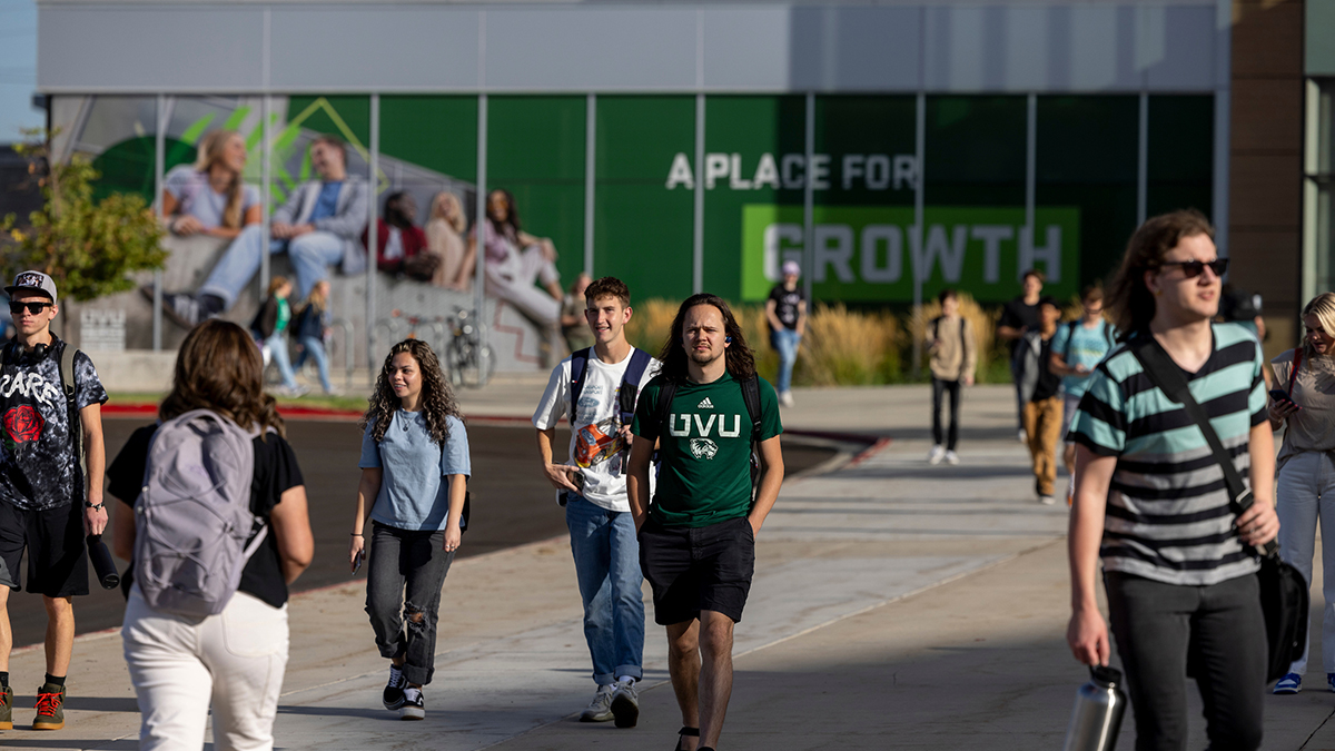 UVU students on campus
