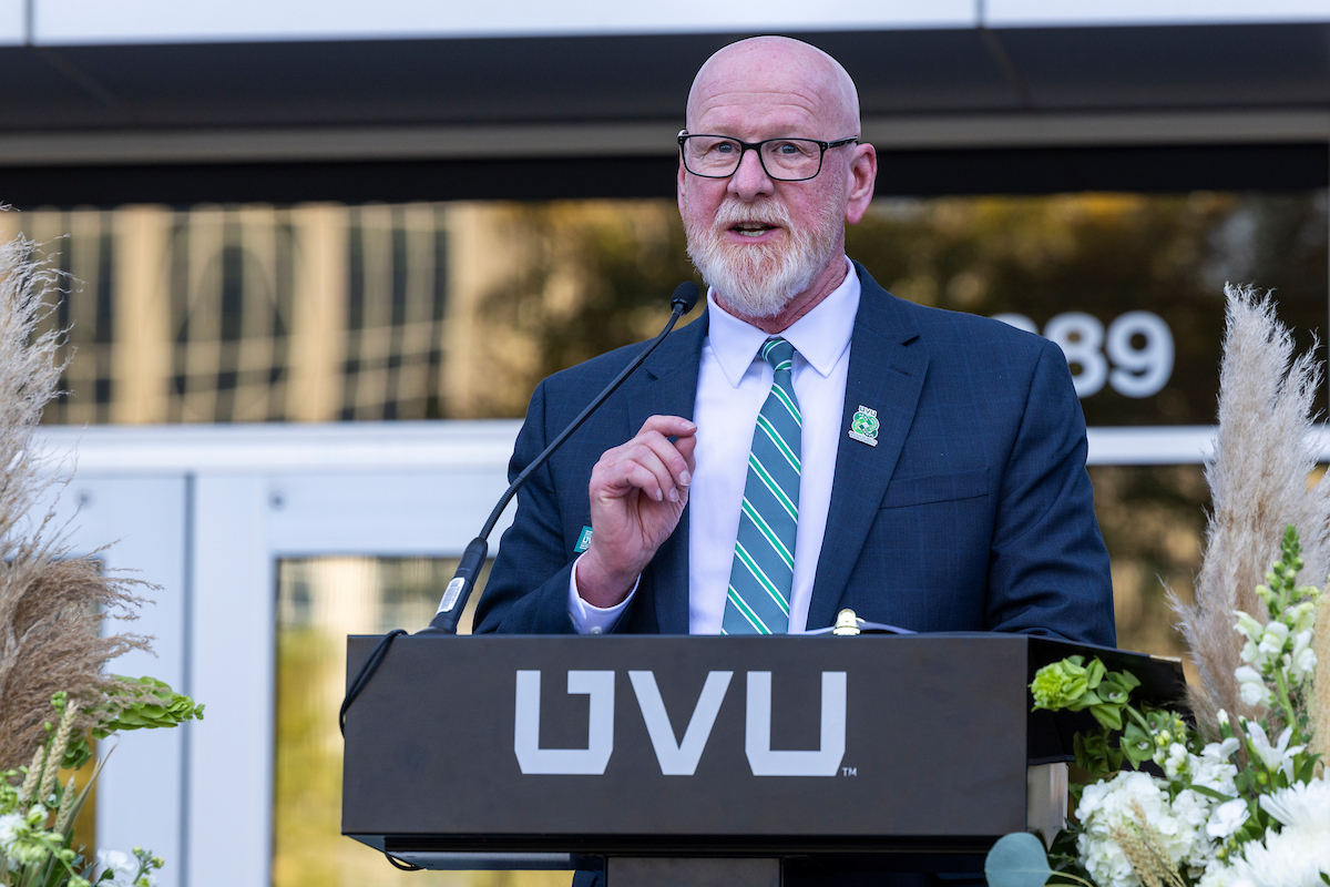 Interim Dean Tom Sturtevant speaks at Lehi Ribbon Cutting