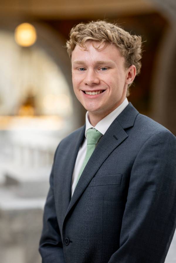 Portrait of Henry Wothuis