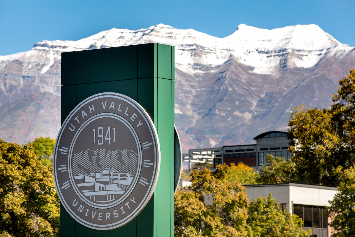 uvu signage