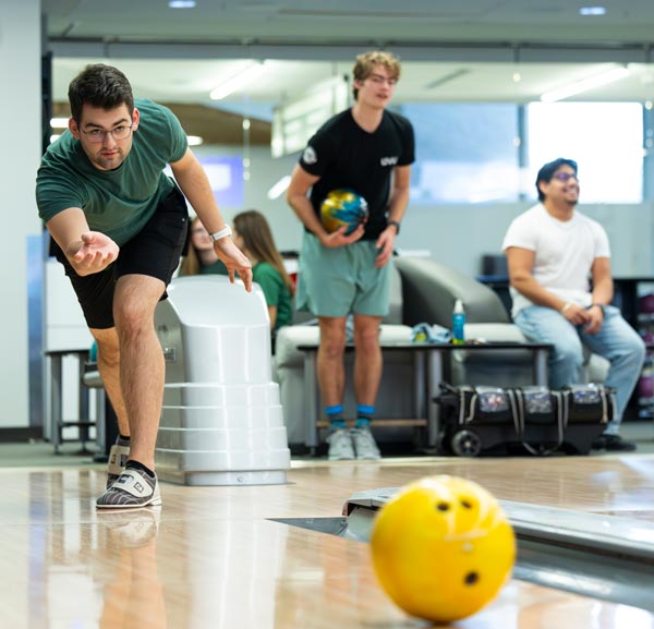 Utah Valley University students bowling