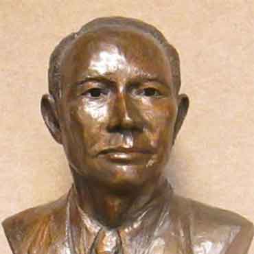 Statue bronze bust of Wilson Soresnsen