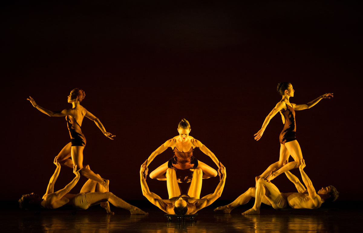 Momix