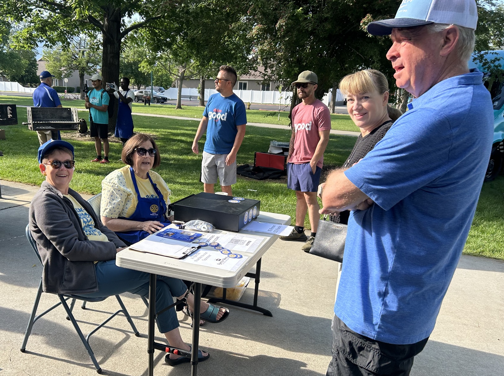 Rotarians Jane Mack and Sheryl Merkley Are In Charge of Collecting Funds 