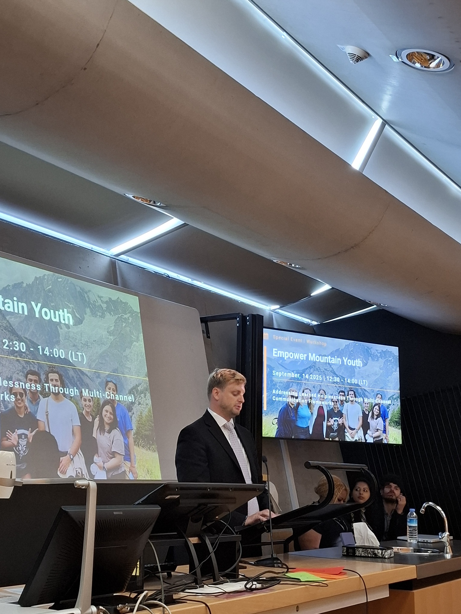 Former UIMF President and current Kings College PhD student, Stephan Atkinson, co-moderating the session.