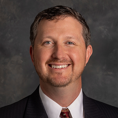 headshot of Mike Kelly